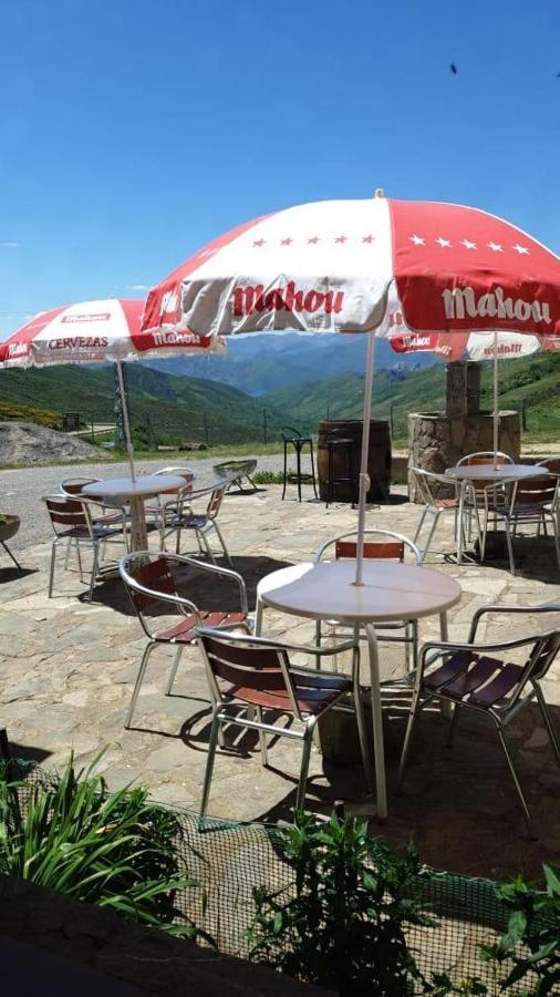 Hostal La Collada De Aralla Aralla de Luna Exteriör bild